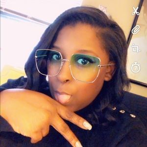 Meet your Posher, Kanika